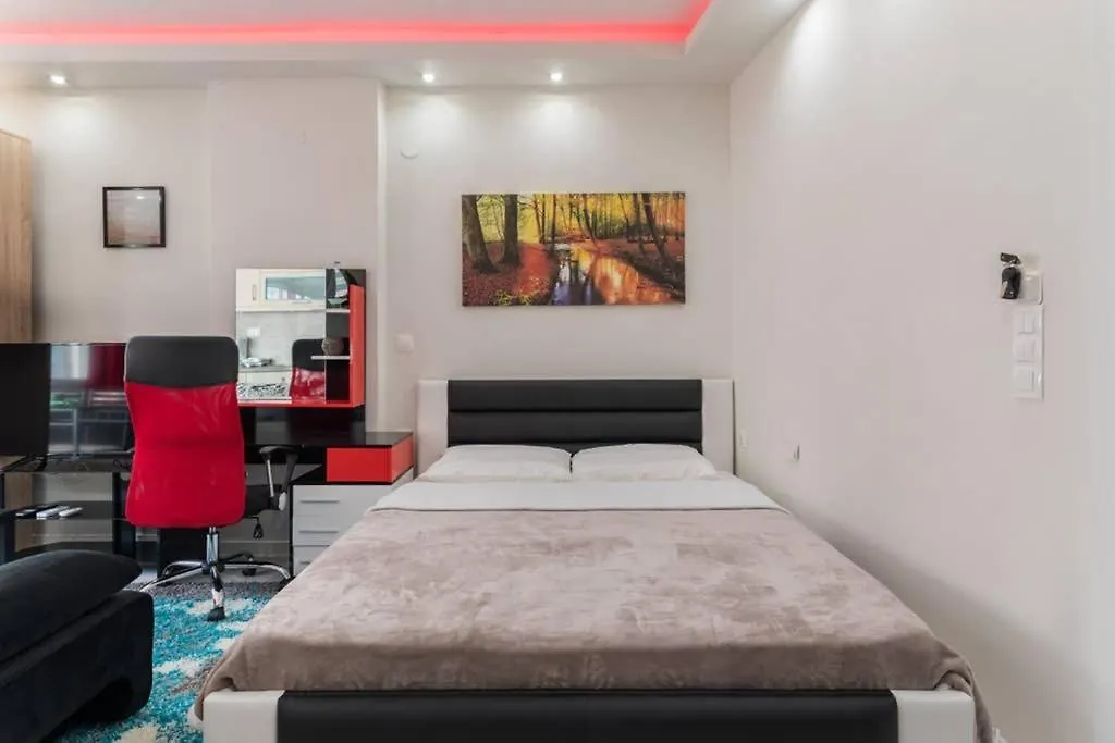 Luxury Studio In Downtown location